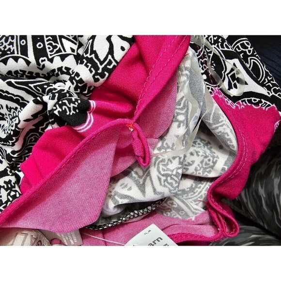 Roz & Ali Abstract Design Stretch Knit 3/4 Sleeve Blouse Pink Black White Medium - Picture 6 of 6